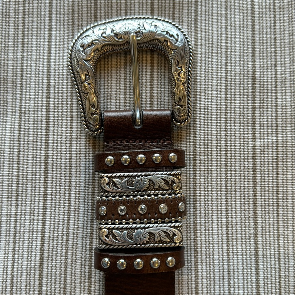 Noona Belt Co genuine, leather size, small belt